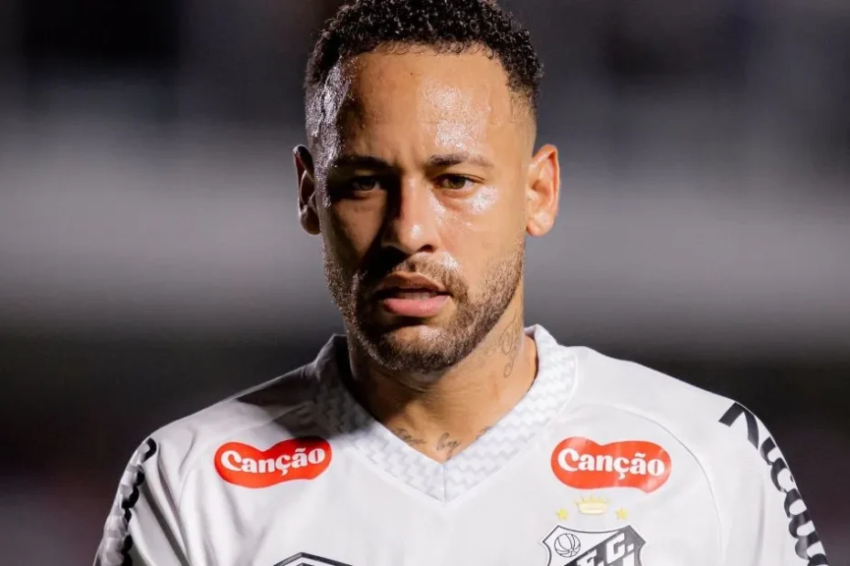 Neymar com expressão de frustração em campo
