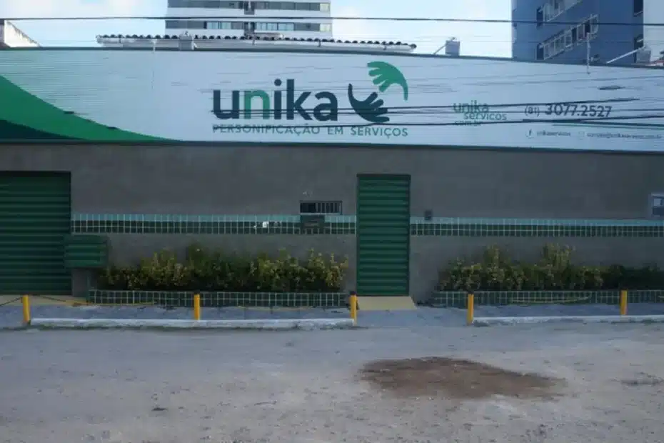 Trabalhadores terceirizados da educação em Pernambuco apreensivos com salários e benefícios atrasados