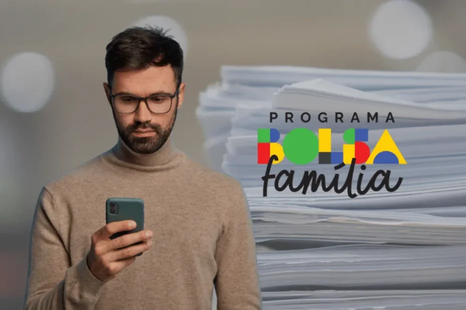 Mulher preocupada olha para celular com app do Bolsa Família indicando possível bloqueio de benefício