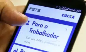 Morador de cidade mineira comemora liberação de saque do FGTS