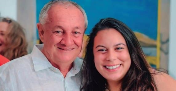 Edifício governamental representando o Portal da Transparência