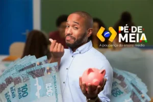 Estudante consulta o status de seu pagamento do programa Pé-de-Meia em smartphone.