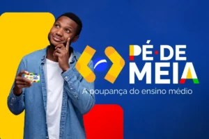 Estudantes animados olhando para informações sobre o programa Pé-de-Meia em uma tela
