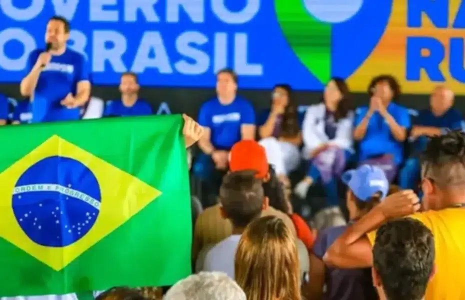 Mutirão federal em Belém oferece serviços do INSS, Pé-de-Meia e Desenrola para a população.
