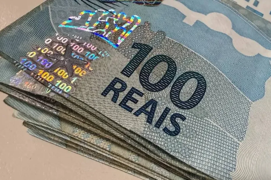 Salário mínimo pode chegar a R$ 1.741 em 2027
